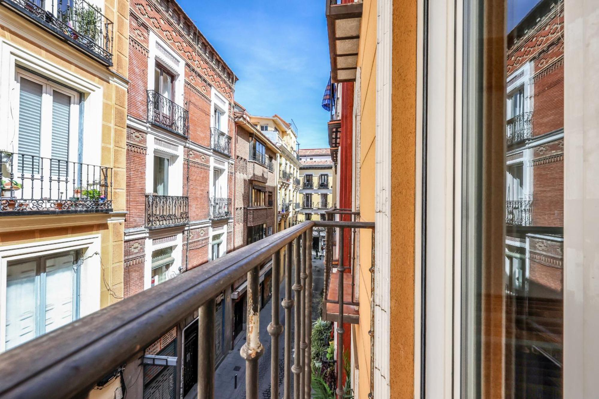 Apartamentos Reformados En Lavapies Madrid Esterno foto